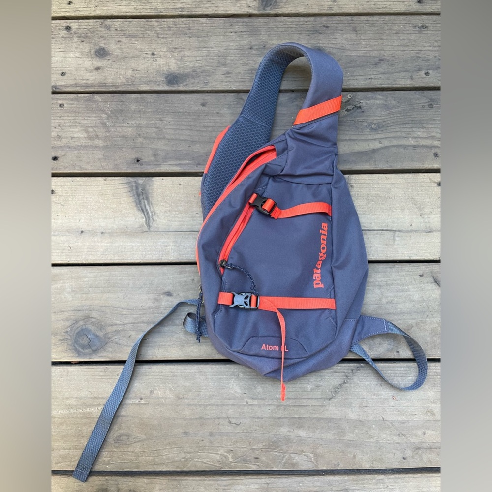 Patagonia Atom Sling Bag - Charcoal and Orange